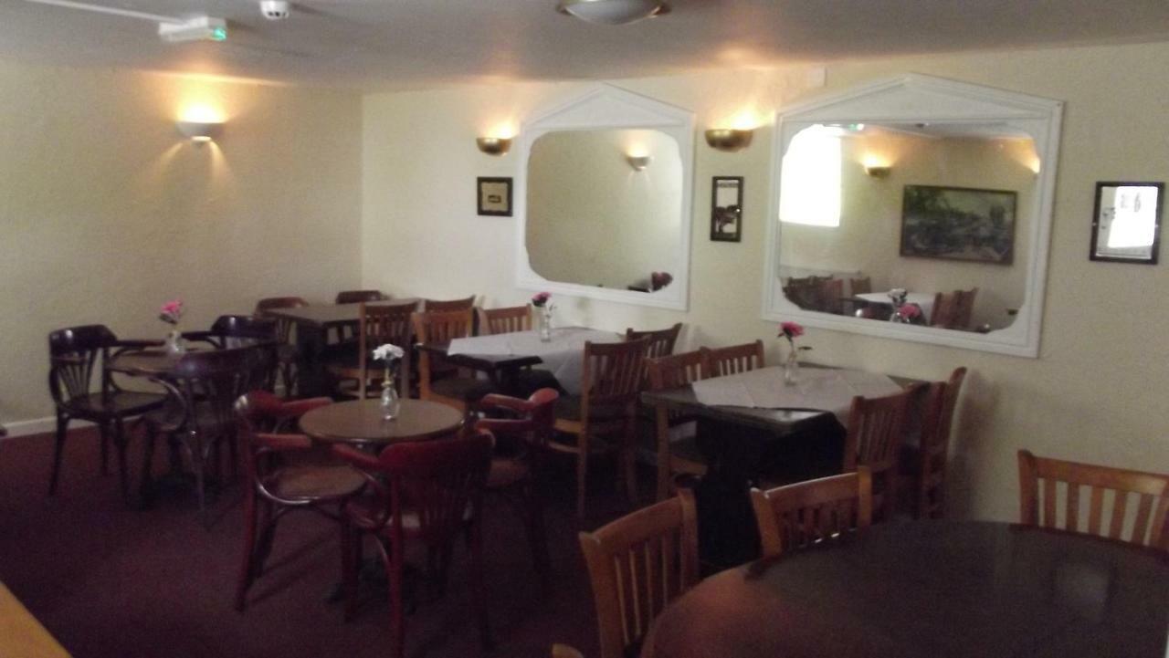 White Hart Inn Bodmin Extérieur photo